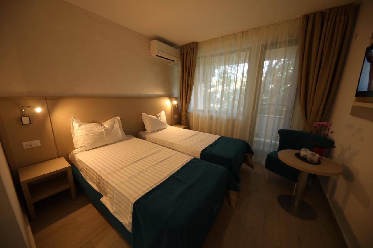 Hotel Delfin 마마이아 외부 사진
