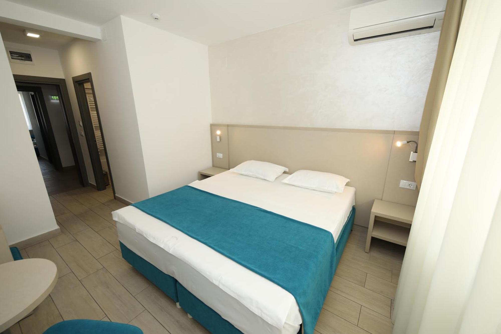 Hotel Delfin 마마이아 외부 사진
